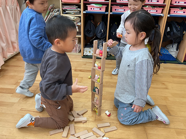 1朝のクラス内あそび